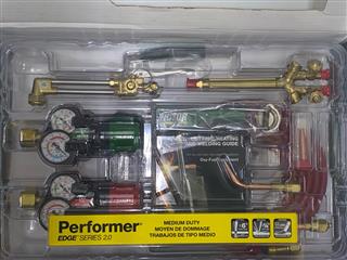 NEW OPEN BOX VICTOR 0384-2126 PERFORMER 540/300 EDGE 2.0, CUTTING TORCH OUTFIT
